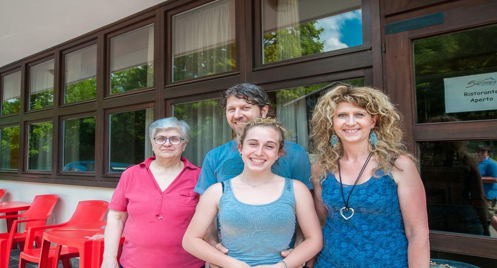 Albergo Sayonara Comano Terme Kültér fotó
