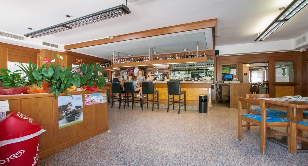 Albergo Sayonara Comano Terme Kültér fotó
