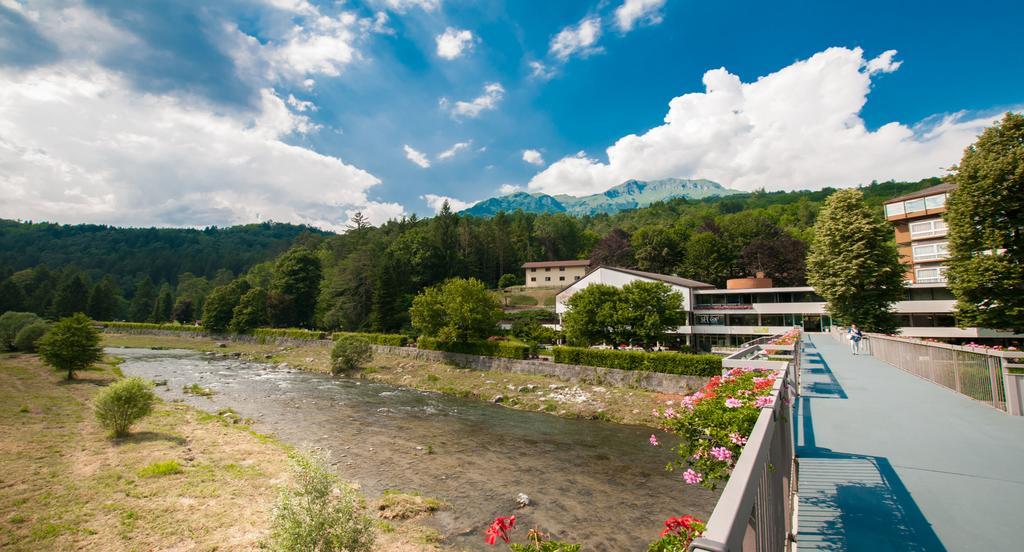 Albergo Sayonara Comano Terme Kültér fotó